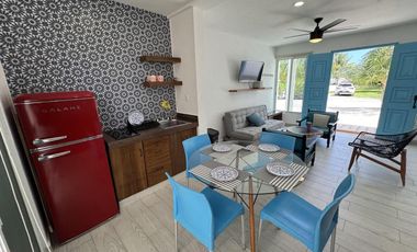 CASA EN VENTA MERIDA, PLAYA CHICXULUB EN 3RA FILA, MOD. ARENA AMUEBLADA, LISTA.