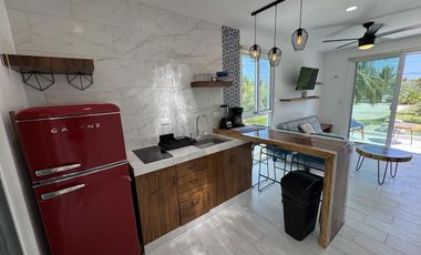 CASA EN VENTA MERIDA, PLAYA CHICXULUB EN 3RA FILA, MOD. ARENA AMUEBLADA, LISTA.