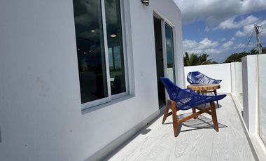 CASA EN VENTA MERIDA, PLAYA CHICXULUB EN 3RA FILA, MOD. ARENA AMUEBLADA, LISTA.