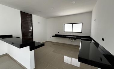 CASA EN VENTA MERIDA, FRACCIONAMIENTO SAN DIEGO CUTZ, MODELO 3, LISTA.