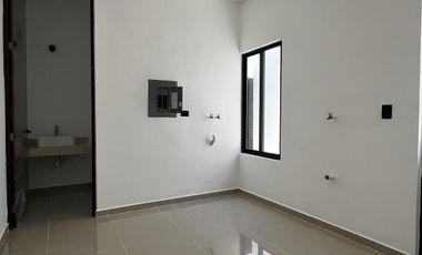 CASA EN VENTA MERIDA, FRACCIONAMIENTO SAN DIEGO CUTZ, MODELO 3, LISTA.