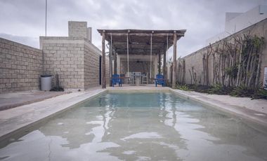 CASA EN VENTA MERIDA, TELCHAC PUERTO, A 300 MT DEL MAR, CONDOMINIO ANTALEA.