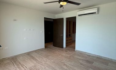 CASA EN VENTA MERIDA, PLAYA YUCALPETEN MARINA RESORT, MOD. VILLA, LISTA.