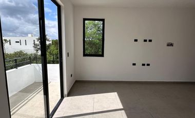 CASA EN VENTA MERIDA, CONKAL, PRIVADA SILVESTA, MOD. PALMA, PREVENTA A 6 MESES.