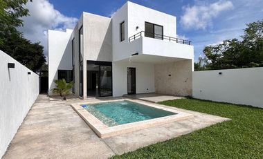 CASA EN VENTA MERIDA, CONKAL, PRIVADA SILVESTA, MOD. PALMA, PREVENTA A 6 MESES.