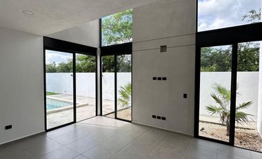 CASA EN VENTA MERIDA, CONKAL, PRIVADA SILVESTA, MOD. PALMA, PREVENTA A 6 MESES.