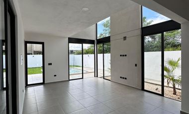 CASA EN VENTA MERIDA, CONKAL, PRIVADA SILVESTA, MOD. PALMA, PREVENTA A 6 MESES.