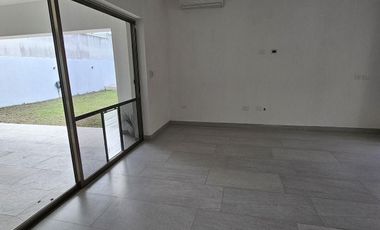 CASA EN VENTA MÉRIDA, EN TEMOZON NORTE, 1 PLANTA, ENTREGA INMEDIATA.