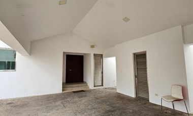 CASA EN VENTA MÉRIDA, EN TEMOZON NORTE, 1 PLANTA, ENTREGA INMEDIATA.