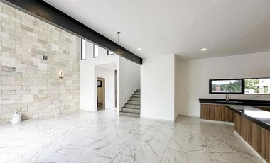 CASA EN VENTA MERIDA, PRIVADA BOSQUES DE CONKAL III, CASA IN, ENTREGA INMEDIATA.