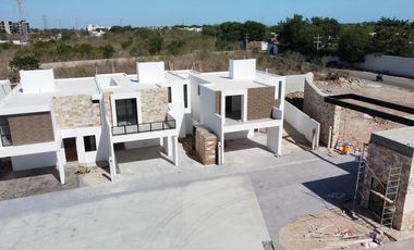 CASA EN VENTA MERIDA, TEMOZON NORTE, PRIVADA ADAREA, MOD. 279, FEB 2026.