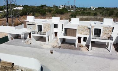 CASA EN VENTA MERIDA, TEMOZON NORTE, PRIVADA ADAREA, MOD. 279, FEB 2026.