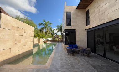 CASA EN  VENTA MERIDA, KIKTEIL, PRIVADA BLUE CEDAR, MODELO JANNAH, LISTA.