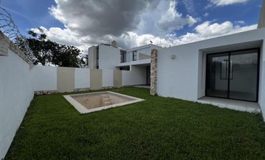 CASA EN VENTA MERIDA, CONKAL, PRIVADA VIVANTA, 1 PLANTA, ENTREGA INMEDIATA.