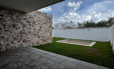 CASA EN VENTA MERIDA, CONKAL, PRIVADA VIVANTA, 1 PLANTA, ENTREGA INMEDIATA.