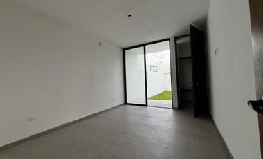 CASA EN VENTA MERIDA, CONKAL, PRIVADA VIVANTA, 1 PLANTA, ENTREGA INMEDIATA.