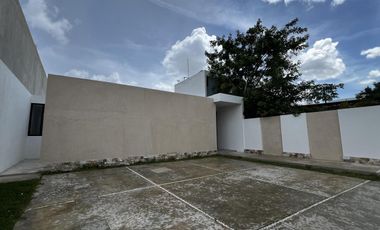 CASA EN VENTA MERIDA, CONKAL, PRIVADA VIVANTA, 1 PLANTA, ENTREGA INMEDIATA.