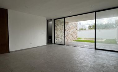 CASA EN VENTA MERIDA, CONKAL, PRIVADA VIVANTA, 1 PLANTA, ENTREGA INMEDIATA.