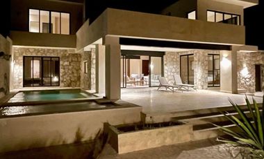 CASA EN VENTA MERIDA, TELCHAC PUERTO, FRENTE AL MAR, EQUPADA, ENTREGA INMEDIATA