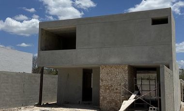 CASA EN VENTA MERIDA, PRIVADA PRADERAS DEL MAYAB, SOANA 2, A 3 MESES.