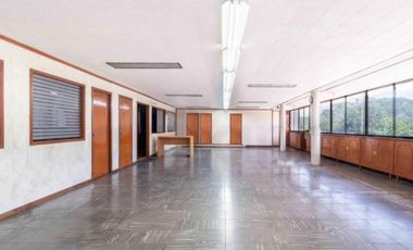 VENTA/RENTA EDIFICIO COMERCIAL TORRE, EN CENTRO HISTORICO DE MERIDA, LISTO