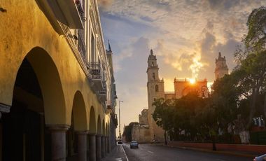 VENTA/RENTA EDIFICIO COMERCIAL TORRE, EN CENTRO HISTORICO DE MERIDA, LISTO