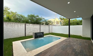 CASA EN VENTA MERIDA, TEMOZON NORTE, PRIVADA SOLUNA RESIDENCIAL, BETRIA, LISTA.
