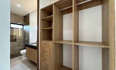 CASA EN VENTA MERIDA, TEMOZON NORTE, PRIVADA SOLUNA RESIDENCIAL, BETRIA, LISTA.