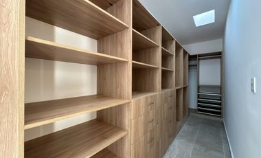 CASA EN VENTA MERIDA, TEMOZON NORTE, PRIVADA SOLUNA RESIDENCIAL, BETRIA, LISTA.