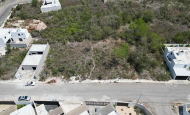 CASA EN VENTA MERIDA, CHICHI SUAREZ OLMOS RESIDENCIAL, MOD 1 PLANTA, A 8 MESES.