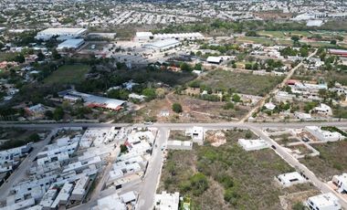 CASA EN VENTA MERIDA, CHICHI SUAREZ OLMOS RESIDENCIAL, MOD 1 PLANTA, A 8 MESES.