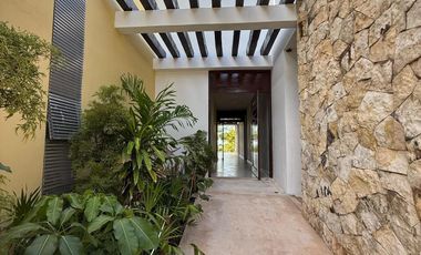 CASA EN VENTA MERIDA, TELCHAC PUERTO, FRENTE AL MAR, EQUIPADA, LISTA.