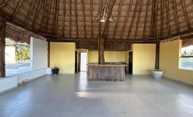 CASA EN VENTA MERIDA, TELCHAC PUERTO, FRENTE AL MAR, EQUIPADA, LISTA.