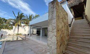 CASA EN VENTA MERIDA, TELCHAC PUERTO, FRENTE AL MAR, EQUIPADA, LISTA.