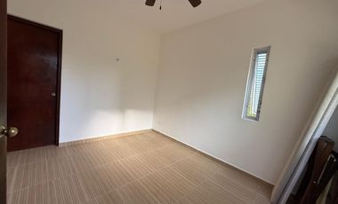 CASA EN VENTA MERIDA, TELCHAC PUERTO, FRENTE AL MAR, EQUIPADA, LISTA.