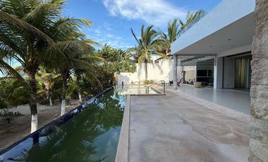 CASA EN VENTA MERIDA, TELCHAC PUERTO, FRENTE AL MAR, EQUIPADA, LISTA.