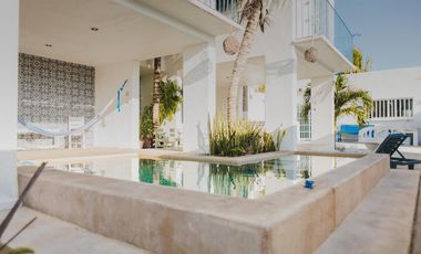 CASA EN VENTA MERIDA, PLAYA CHELEM A 250 MTS DEL MAR, CASA BOMBON, LISTA.