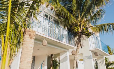 CASA EN VENTA MERIDA, PLAYA CHELEM A 250 MTS DEL MAR, CASA BOMBON, LISTA.