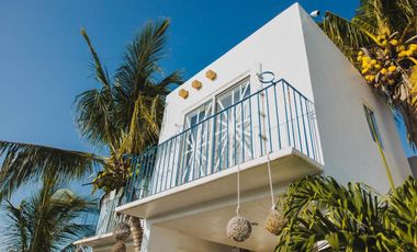 CASA EN VENTA MERIDA, PLAYA CHELEM A 250 MTS DEL MAR, CASA BOMBON, LISTA.
