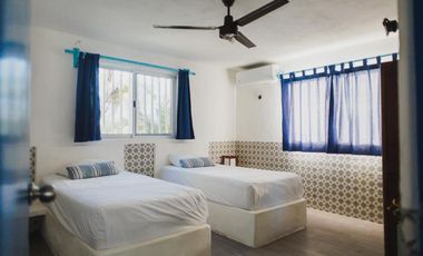 CASA EN VENTA MERIDA, PLAYA CHELEM A 250 MTS DEL MAR, CASA BOMBON, LISTA.