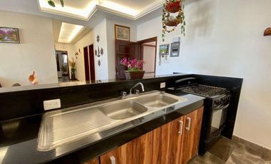 CASA EN VENTA EN MÉRIDA, EN PLAYA DE CHICXULUB, FRENTE AL MAR, LISTO.