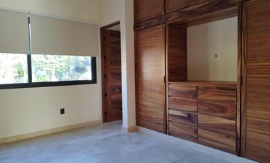 CASA EN VENTA MERIDA, YUCATAN COUNTRY CLUB, KILIL, FRENTE AL CENOTE, LISTA.