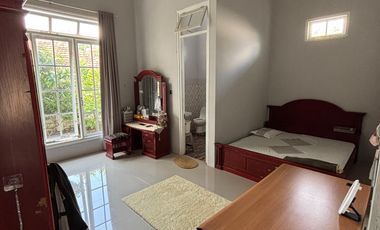 BU, Nego Keras ,Di Jual Rumah Siap Huni Luas Konsep Villa Tengah Kota Blitar