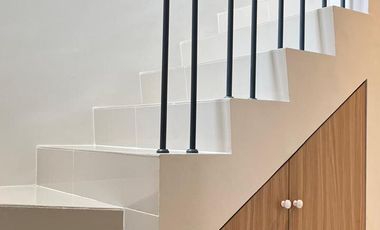 Rumah baru PRIME HILLS ESTATE KEDAMEAN GRESIK, 2 Lt, Dekat Exit TOL