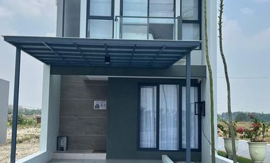 Rumah baru PRIME HILLS ESTATE KEDAMEAN GRESIK, 2 Lt, Dekat Exit TOL