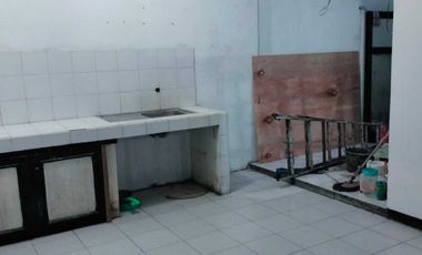 Rumah sewaan murah di komplek Margawangj