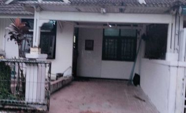 Rumah sewaan murah di komplek Margawangj