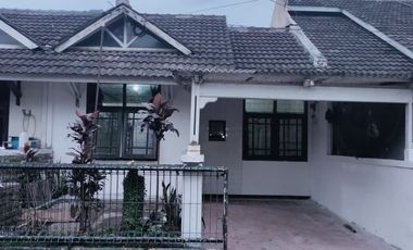 Rumah sewaan murah di komplek Margawangj