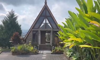 Resort dan Villa View Gunung Lembah Bukit Sawah di Baturiti