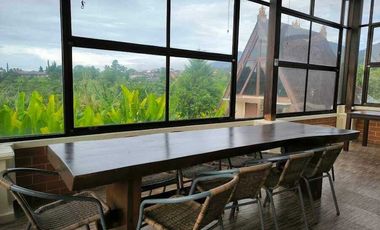 Resort dan Villa View Gunung Lembah Bukit Sawah di Baturiti